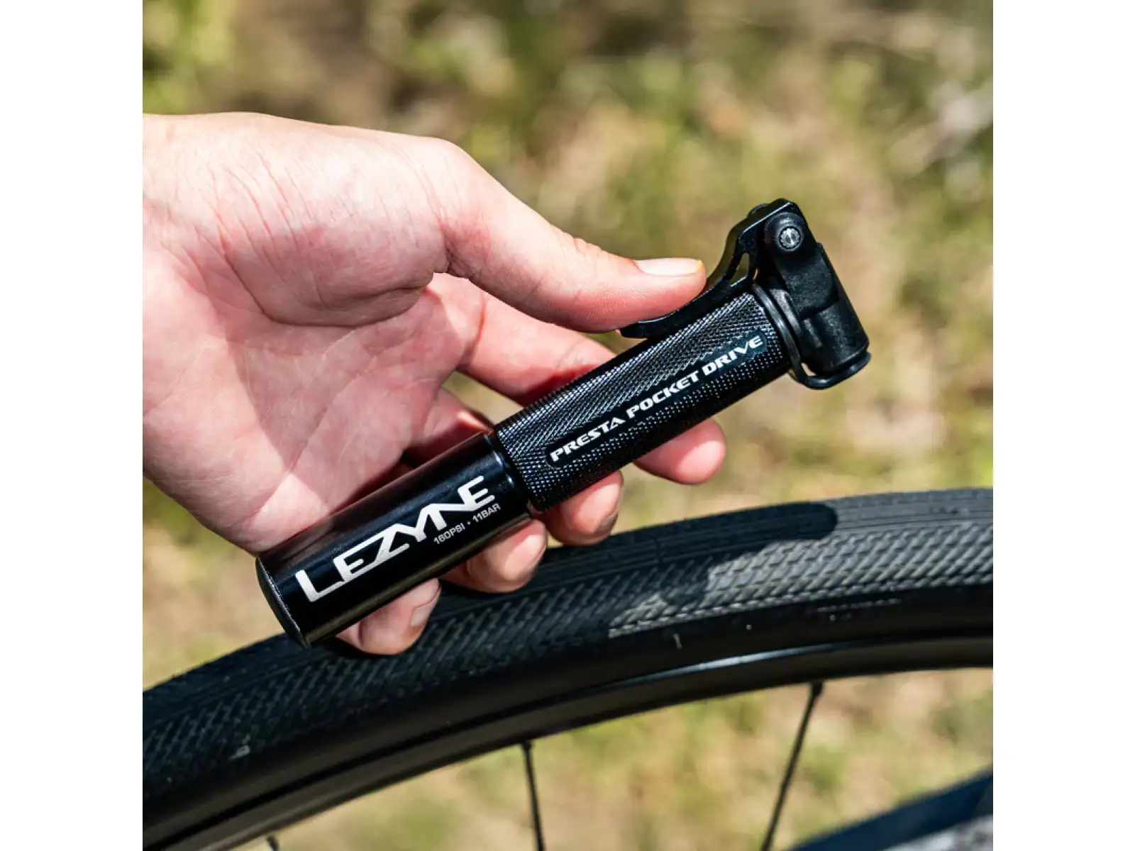 Lezyne Presta Pocket Drive Pumpe schwarz/Gold