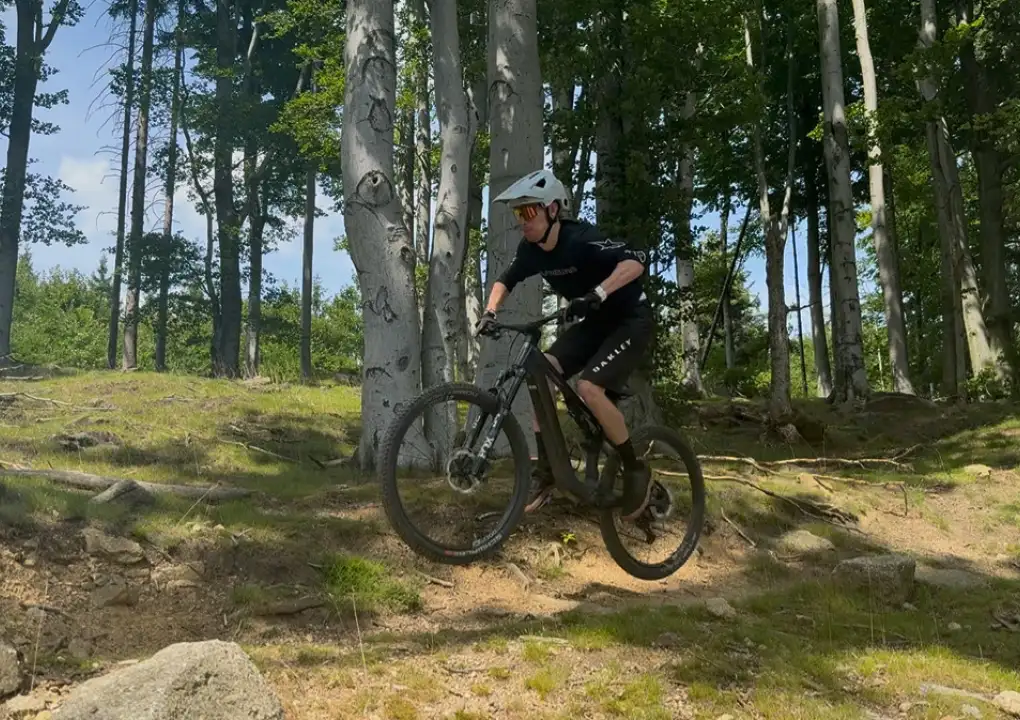 Test: Focus VAM² SL 9.9 – superleichtes E-Bike, das täuscht