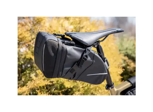 Force Adventure XL Satteltasche unter dem Sattel