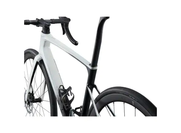 Giant Defy Advanced Pro 1 Rennrad Einhorn Weiß