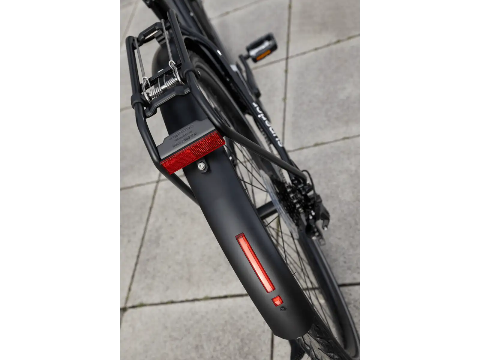 Superior Blox 6.7 T Stadtfahrrad Gloss Metallic Black