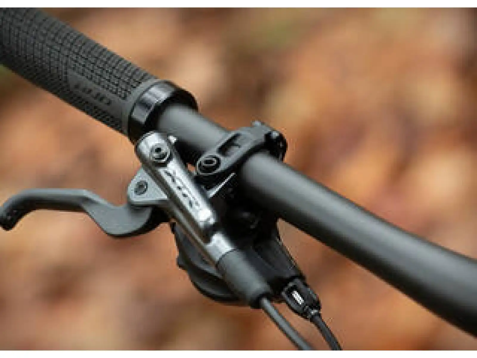 Vollgefedertes Mountainbike Superior Team XF 29 Matte Carbon/Chrome/Team Red