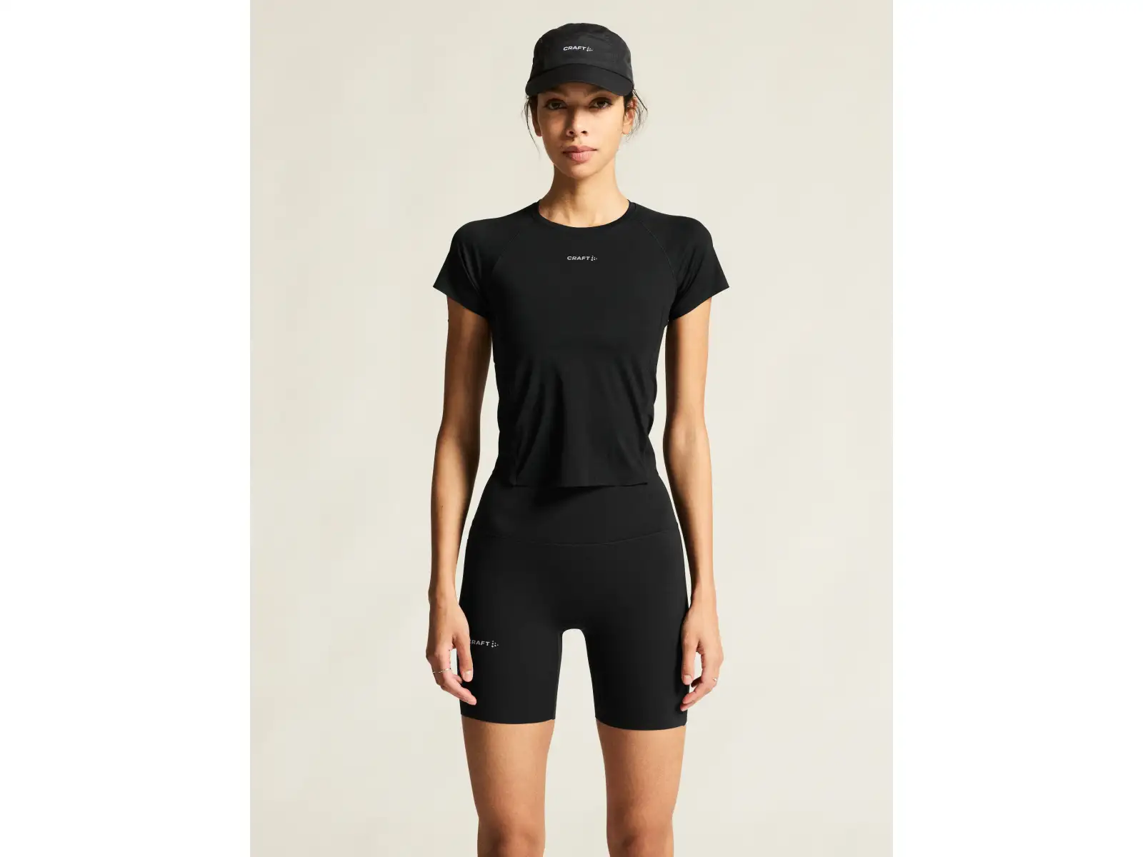 Craft Hypervent Cropped Damen T-Shirt schwarz