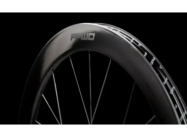 FFWD FALCON + RYOT55 SRAM XDR Günstiges Set