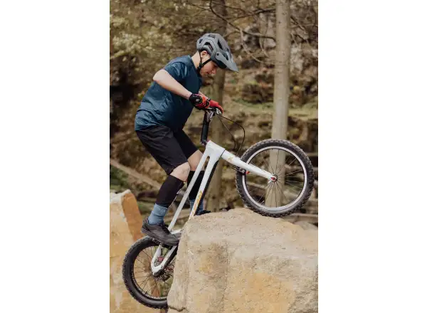 Force Trail MTB Helm anthrazitfarben