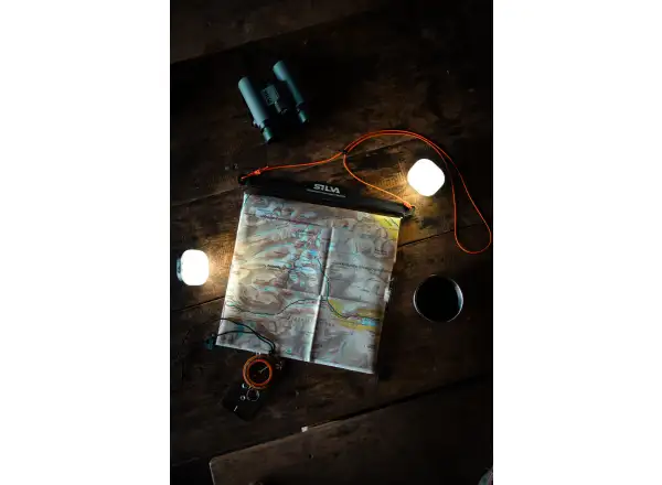 Silva Glow kompakte Taschenlampe schwarz