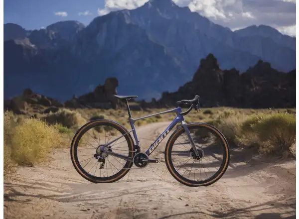 Giant Revolt Advanced Pro 0 Gravel Fahrrad Interstellar