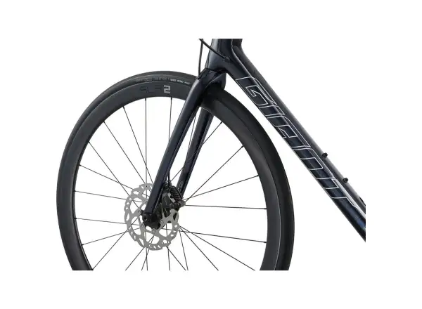 Giant TCR Advanced 1+ Disc-PC Rennrad cold night