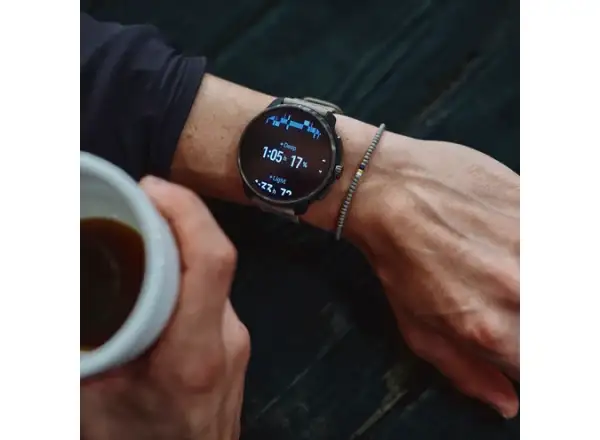 Suunto Race 2 Smartwatch Korallenorange