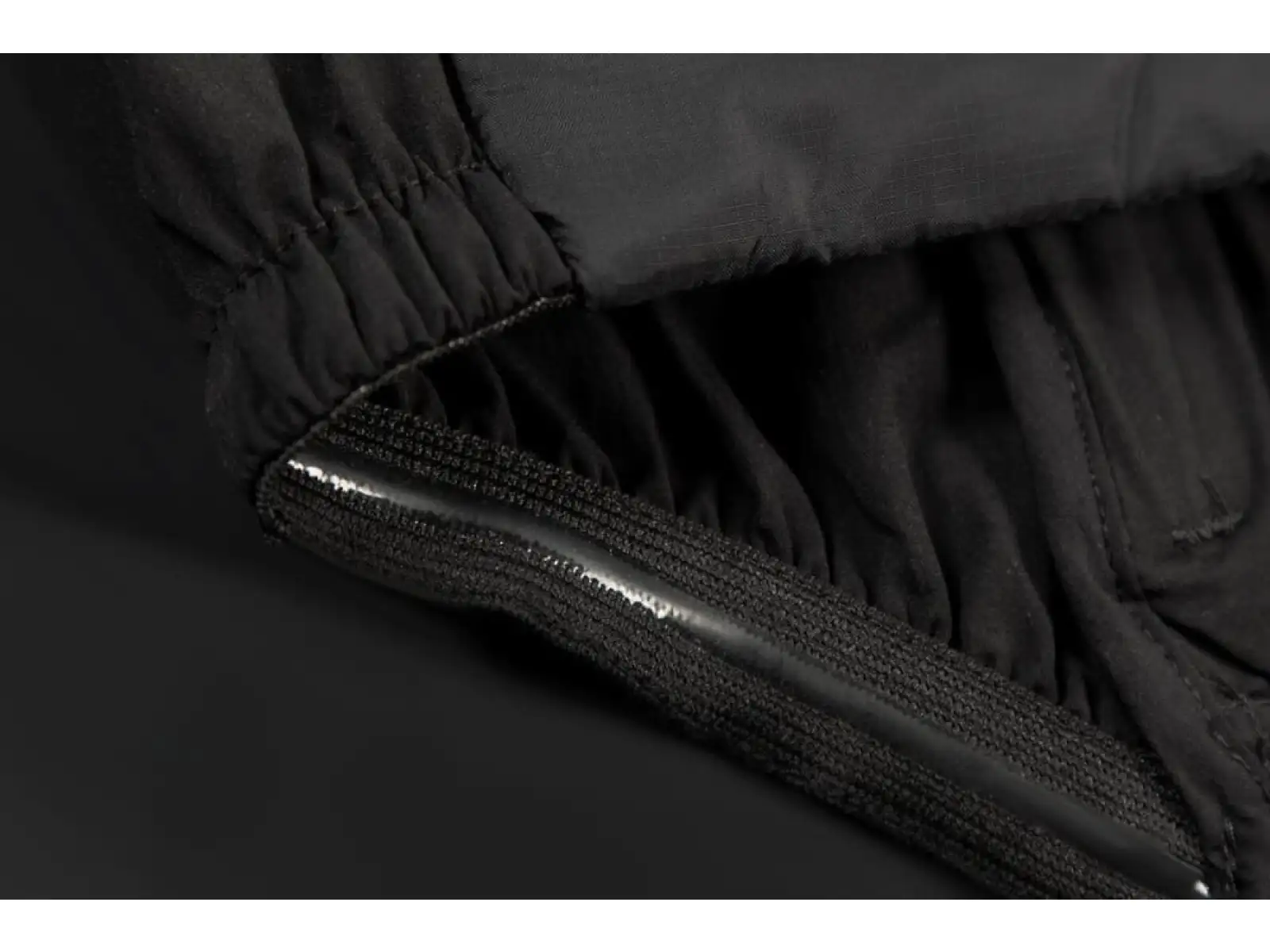 Endura Pro SL Primaloft II Herrenjacke dunkelgrün-olivgrün