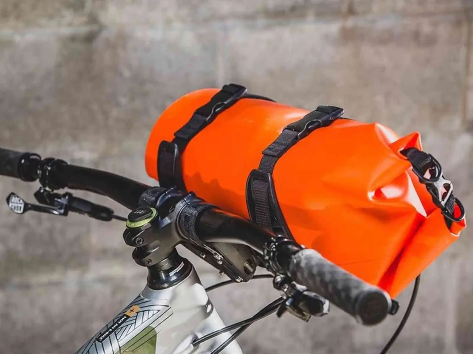Aeroe Heavy Duty Lenkertasche 8 l orange
