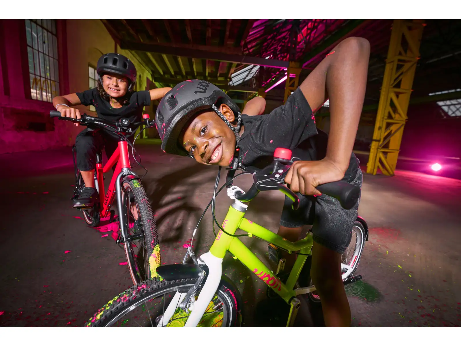 Woom GO 1 Kinderlaufrad neon lime