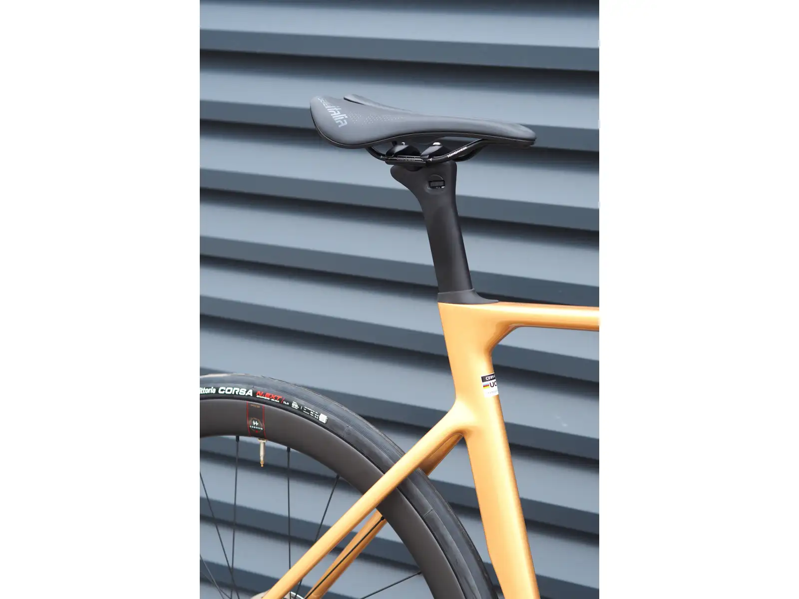 Cervélo Soloist Force eTap AXS Rennrad Goldstaub