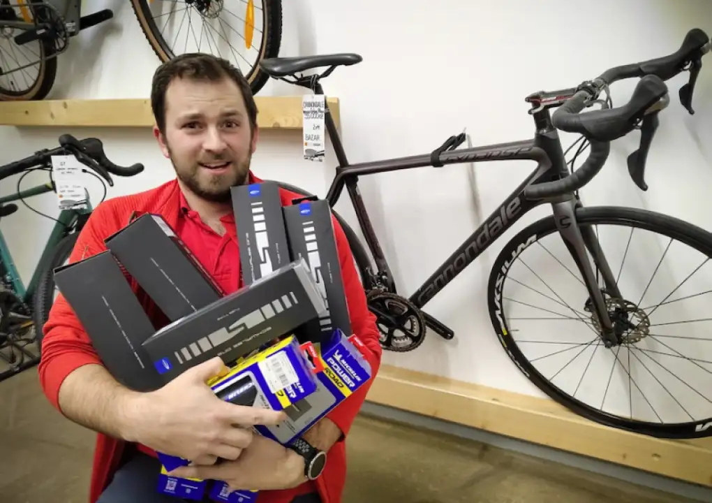 Wie wählt man einen Straßenreifen für das Fahrrad aus?