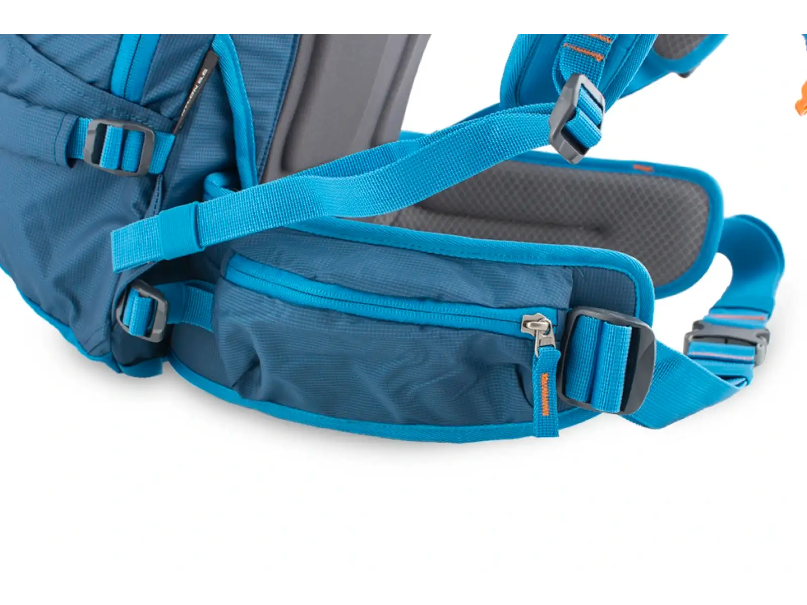 Pinguin Ridge 28 Winterrucksack schwarz