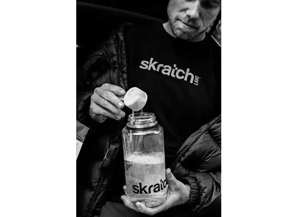 Skratch Labs Super High Carb Sport Drink Mix 840 g Zitrone/Limette