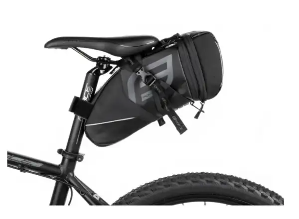 Force Adventure Satteltasche Schwarz