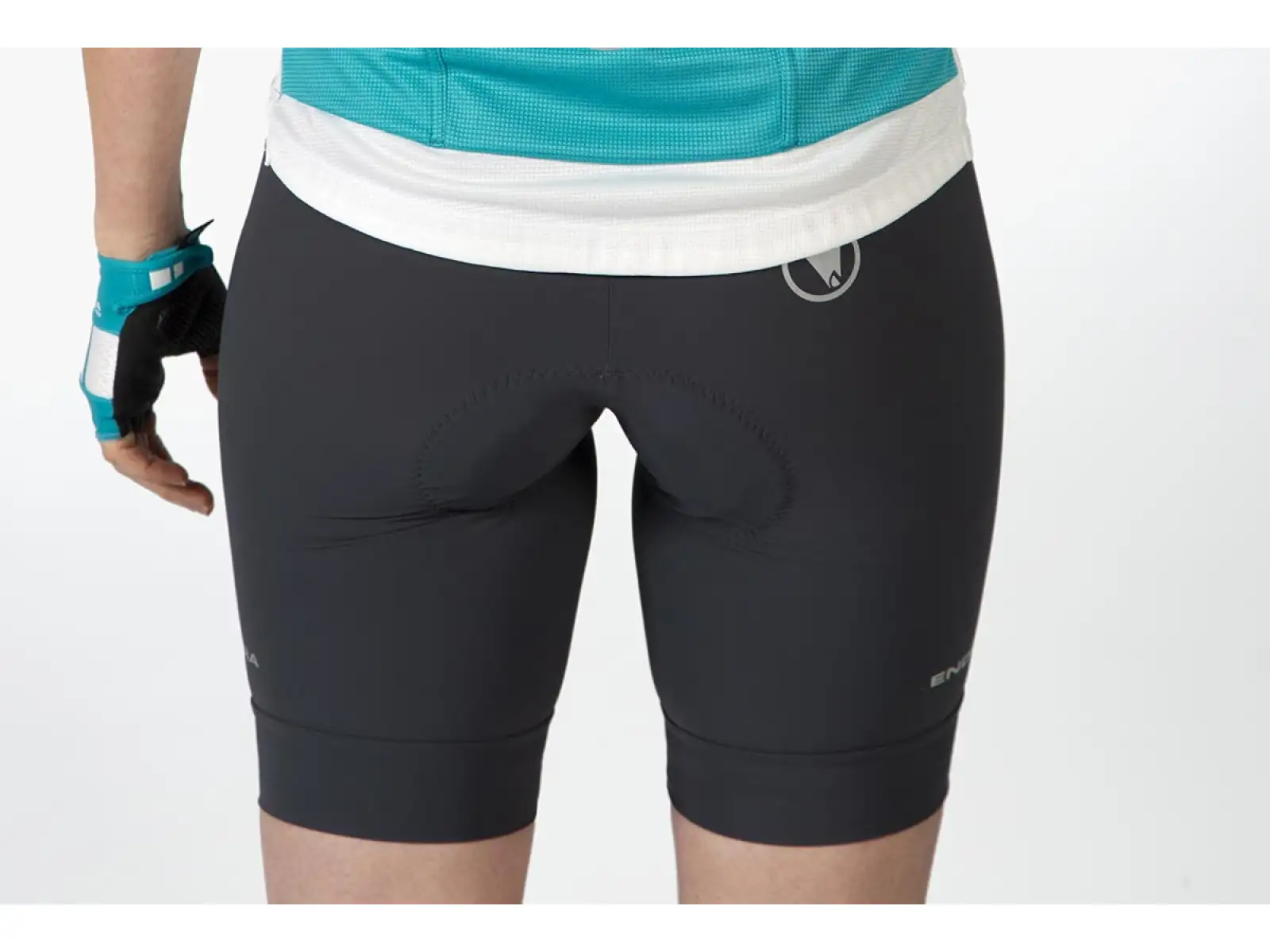 Endura Xtract Lite Damen Shorts mit Latz und Polster Grey
