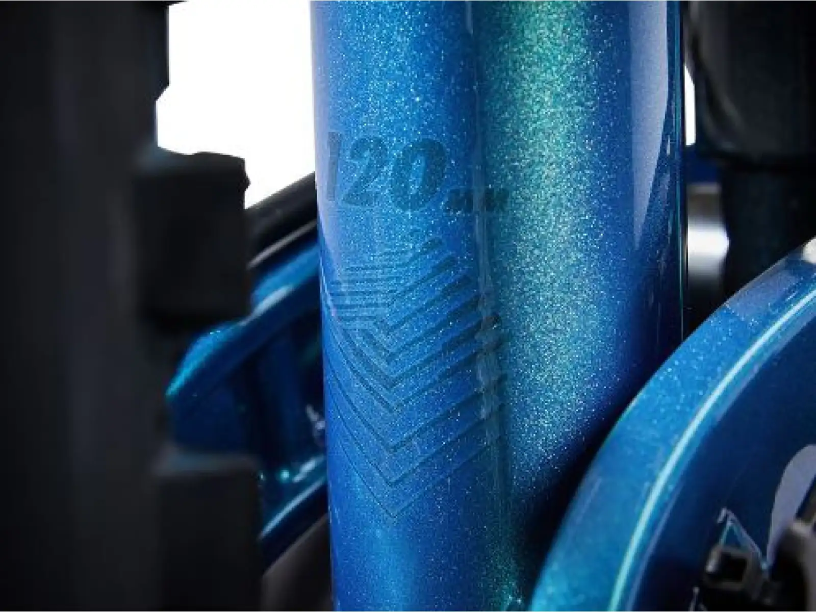 Liv Embolden 29 2 fully-suspended bike Chrysocolla