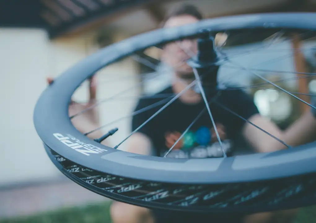 Super schnelle Zipp 303 SW Laufräder, neue Reifen oder Lenker für Gravel? Alles unter dem Label XPLR
