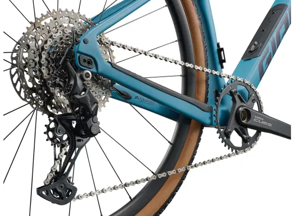 Giant Revolt Advanced 3 Gravel Fahrrad Aquarium
