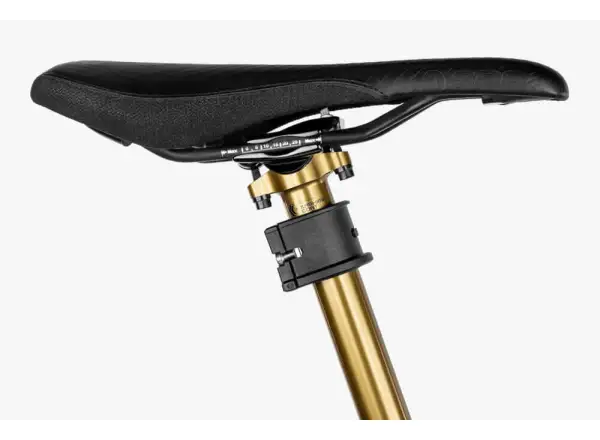 Apidura Backcountry Sattelstützenadapter in Schwarz.