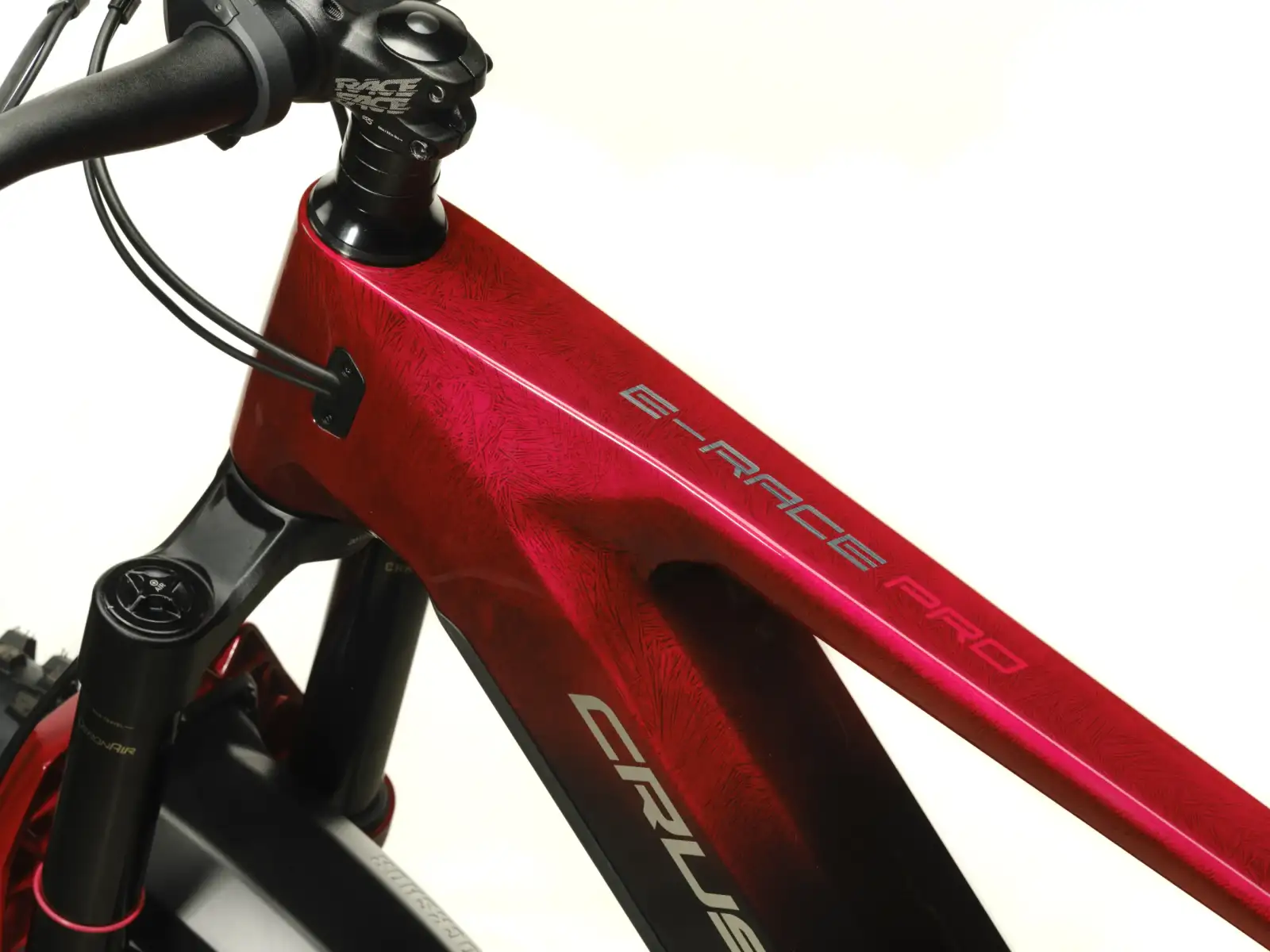 Crussis e-RACE PRO (750 Wh) vollgefedertes Elektrofahrrad