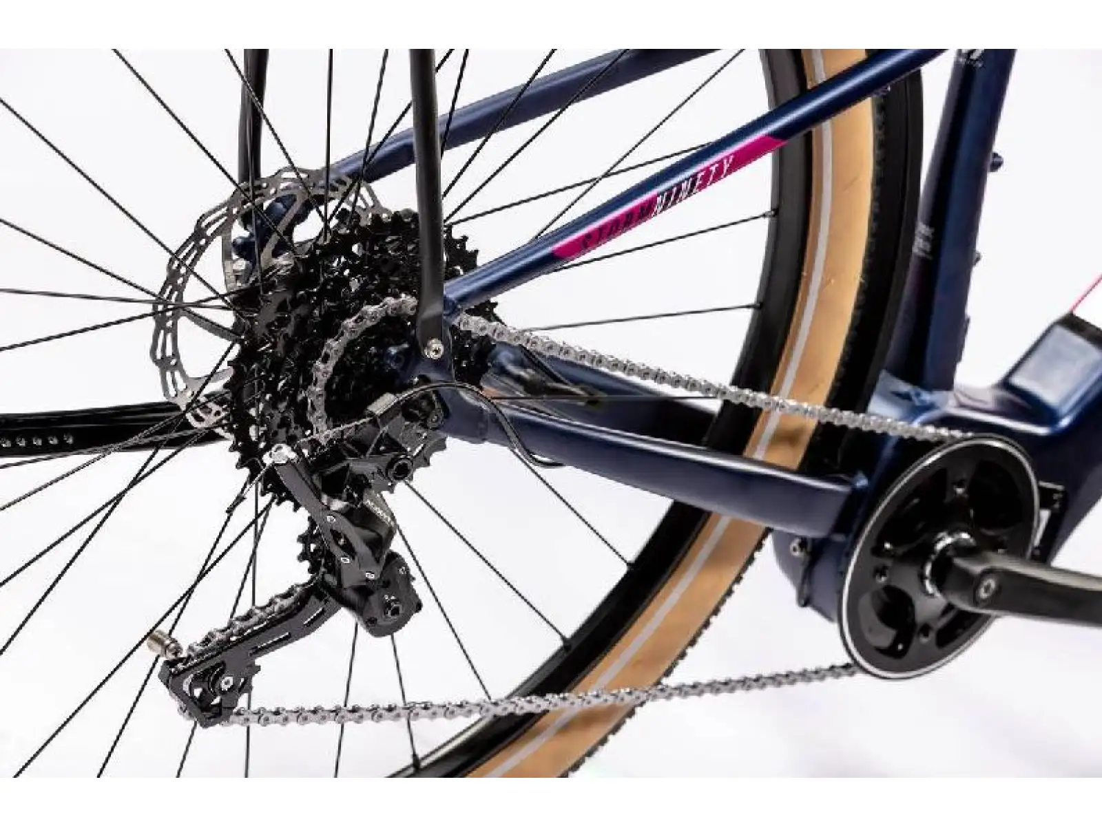 Rock Machine Storm INT e90-29 Damen-Touringrad in mattem Blau/Silber/Rosa Elektrofahrrad