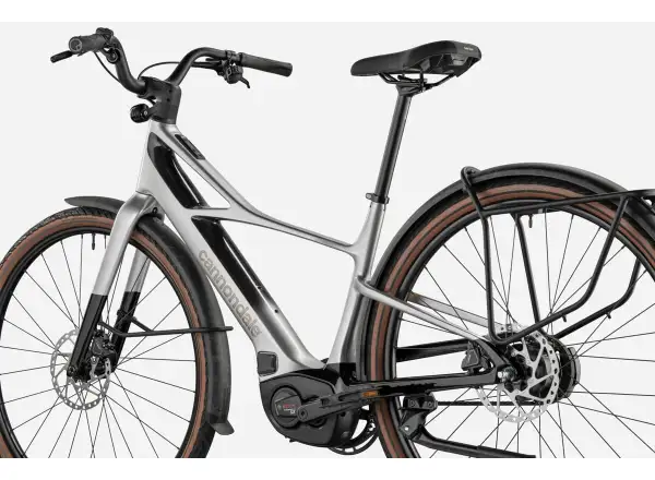 Cannondale FlyingV 1 Silver leichtes E-Bike für die Stadt