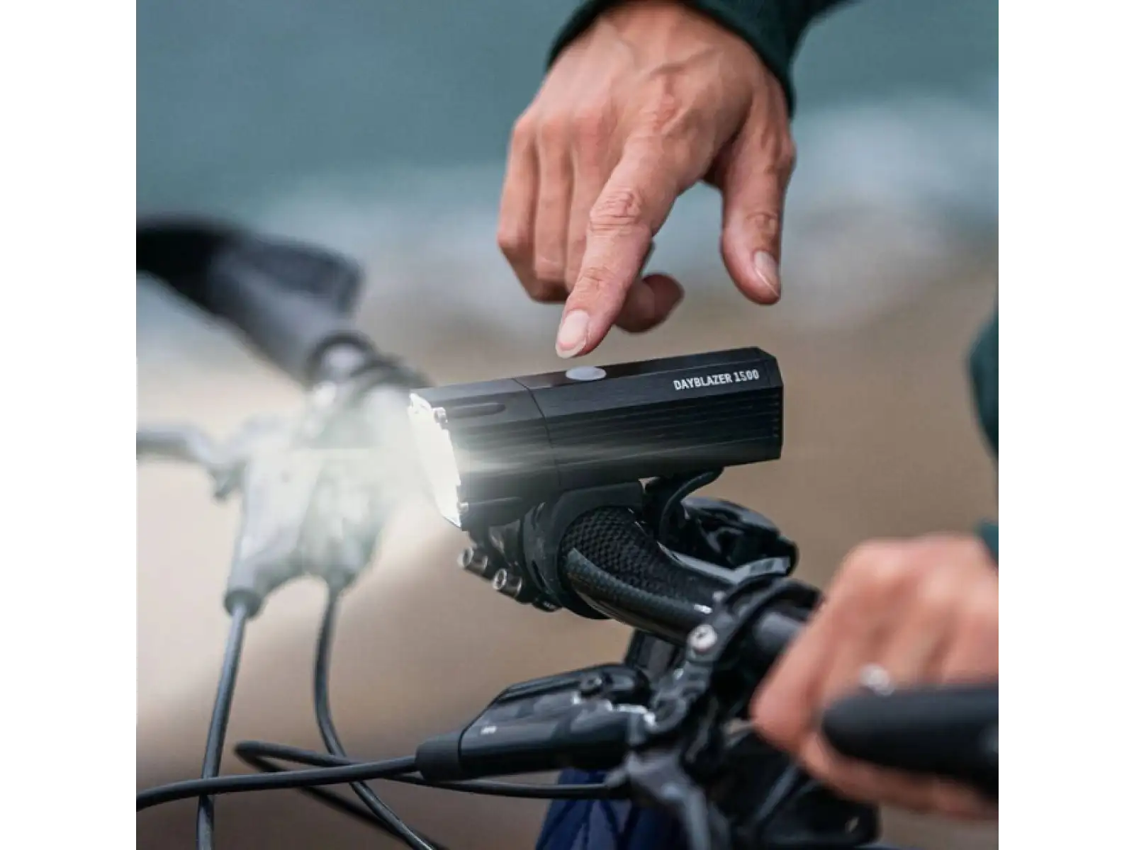 Blackburn Dayblazer 1500 Frontlicht USB-C