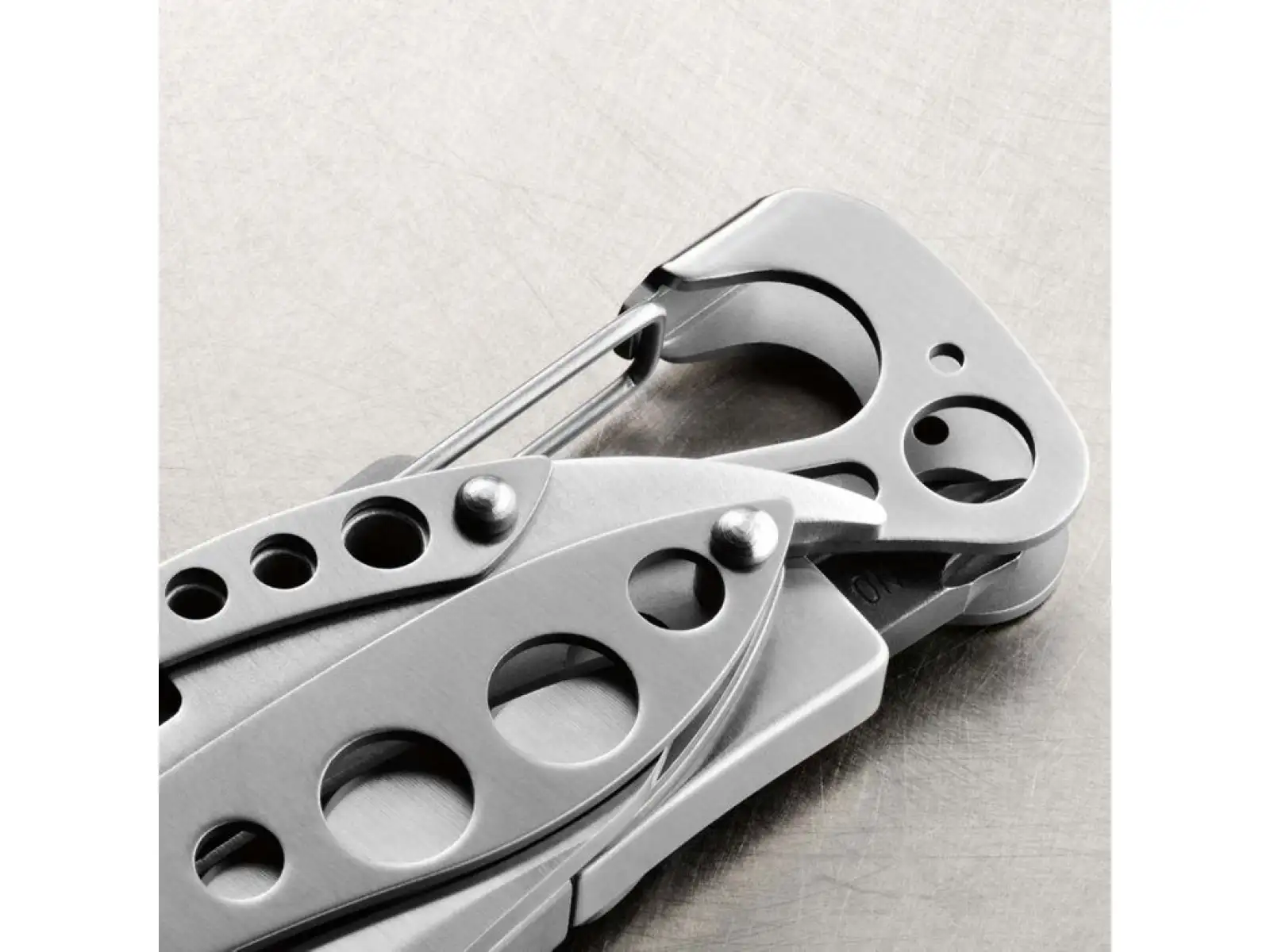 Leatherman Skeletool Multitool