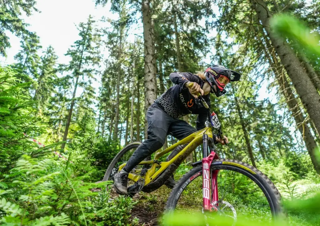 Auf dem Podium der České Enduro Série auf dem Kraličák