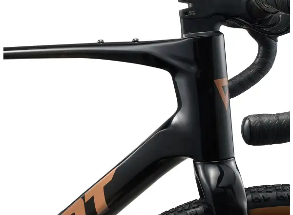 Giant Revolt Advanced 2 Gravel Fahrrad Carbon Smoke