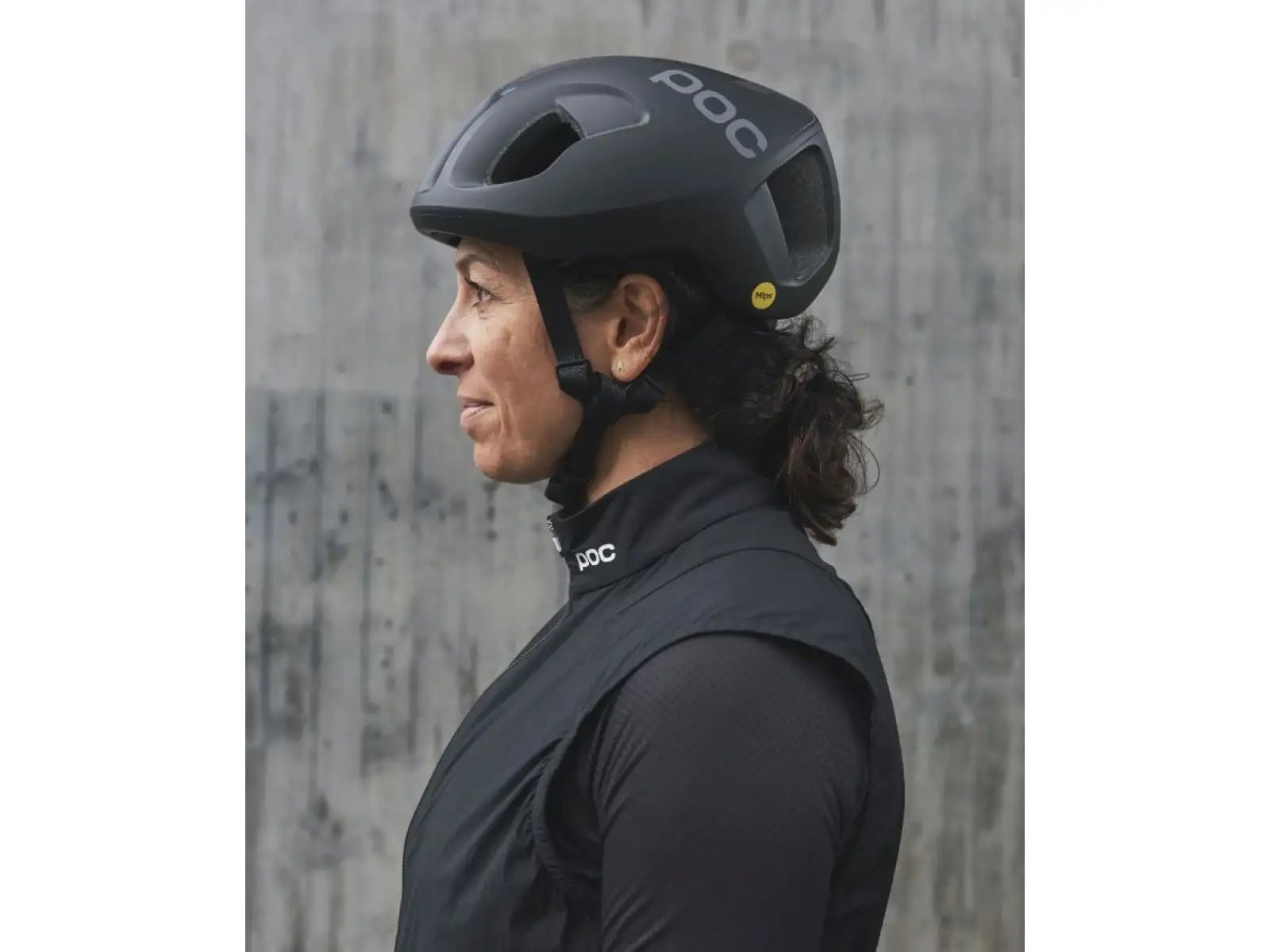 POC Ventral MIPS Helm Uranium Black Matt