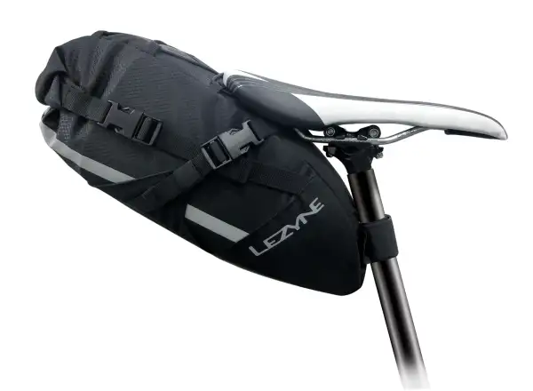 Lezyne Satteltasche 7,5 l in Schwarz, Größe XL.