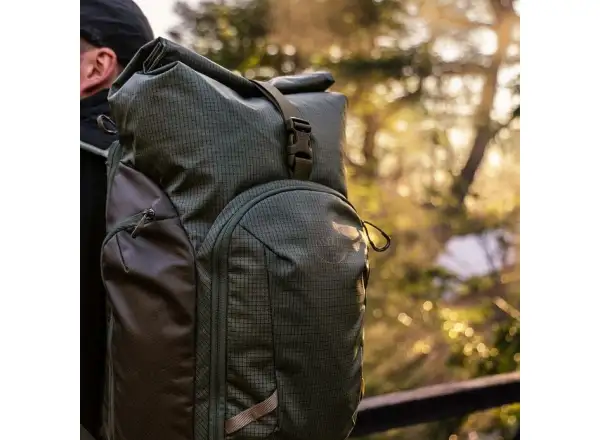 Osprey Transporter Roll Top Rucksack Raven Black