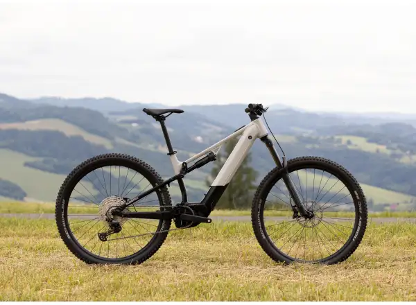 Superior eXF 8089 B Gloss Chrome/Matte Black vollgefederte Elektrofahrrad