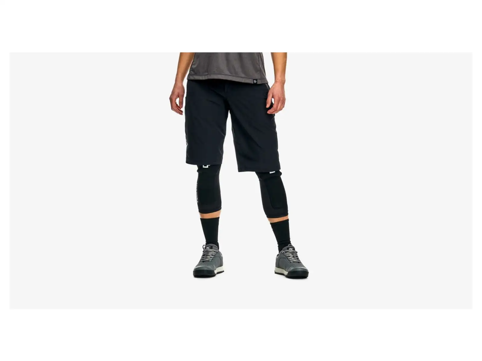 Race Face Nimby Damen Shorts Schwarz