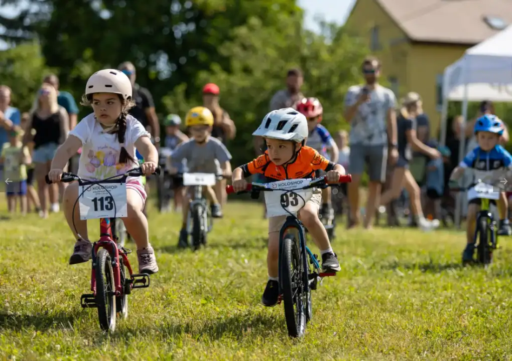 Radrennen für Kinder beim Koloshop Fest 2026