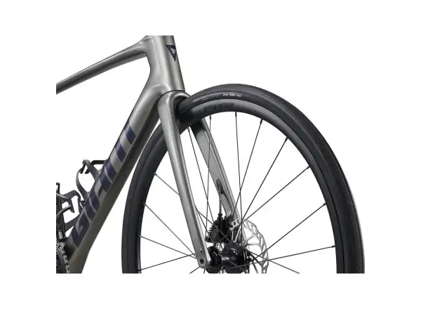 Giant Defy Advanced 1 Rennrad Charcoal / Milchstraße