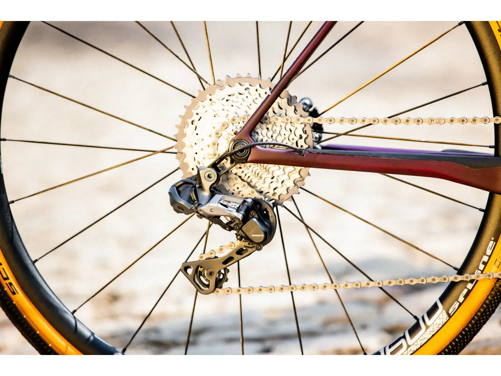 Superior X-Road 9.7 GR Gravelbike in mattem Beeren-Carbon
