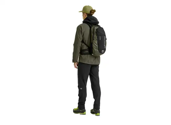 Ortovox Traverse 20 Kletterrucksack 20 l Black Raven