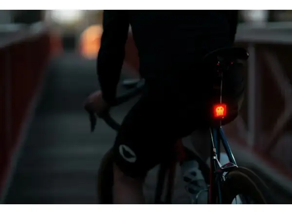 Knog Blinder Rücklicht Schwarz