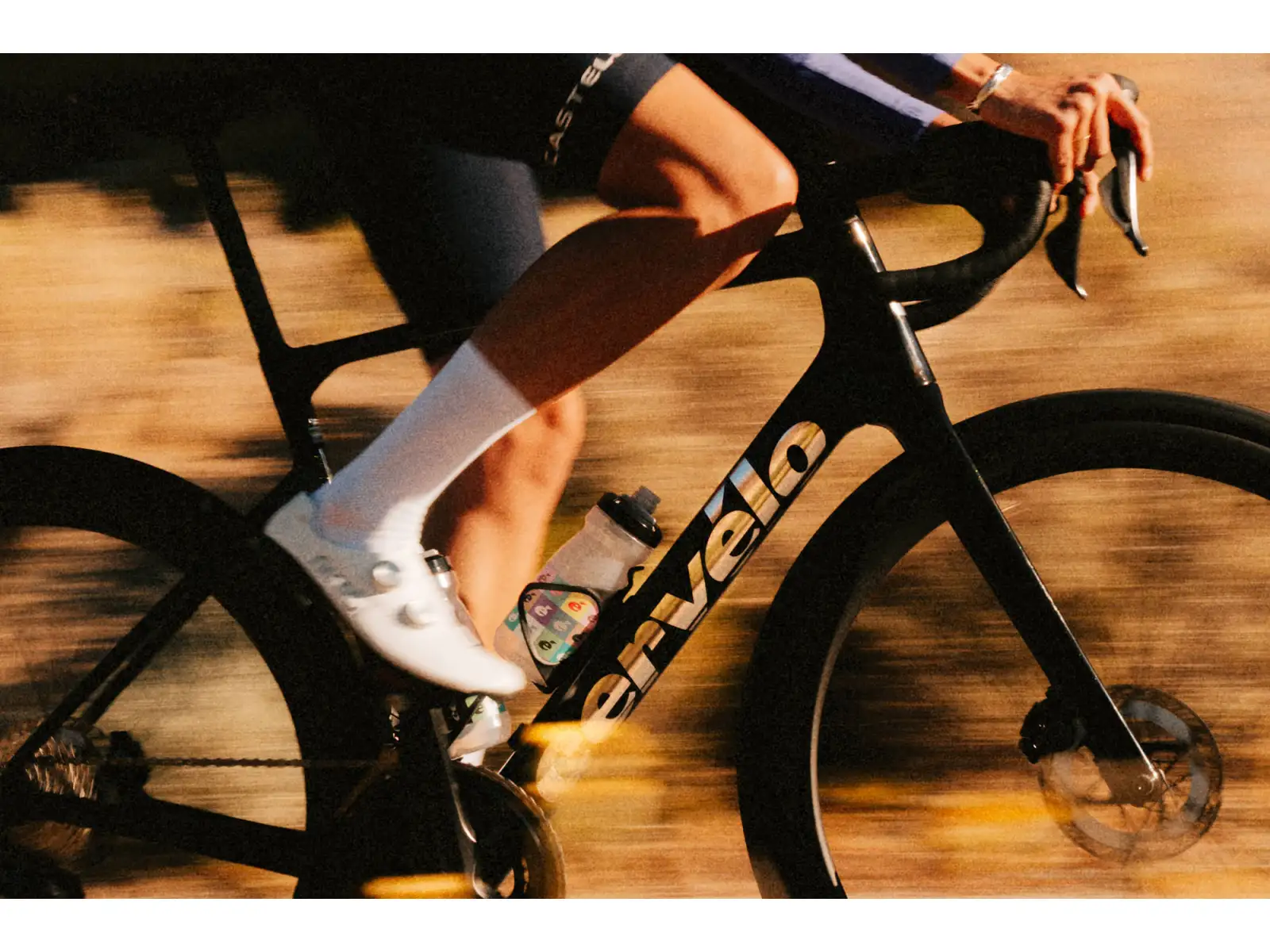Cervélo Caledonia-5 SRAM Rival AXS Sandstone 56