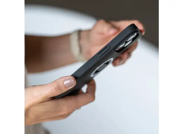 SP Connect Handyhülle SPC+ für iPhone 15 Pro Schwarz
