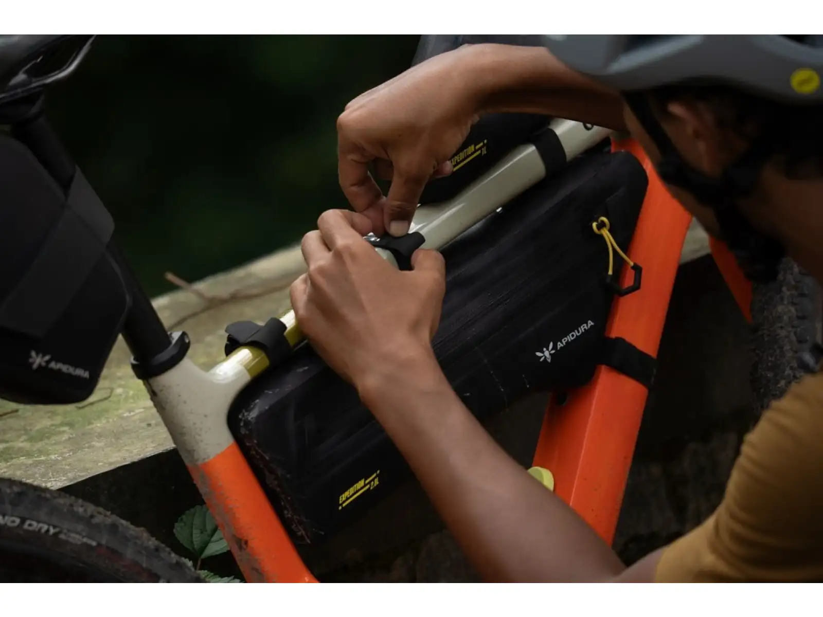 Apidura Expedition Frame pack New 2,8 l Rahmentasche