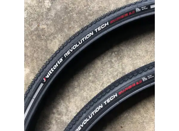 Vittoria Revolution Tech Reflective G2.0 26x2,00" Trekking-/City-Reifen Draht