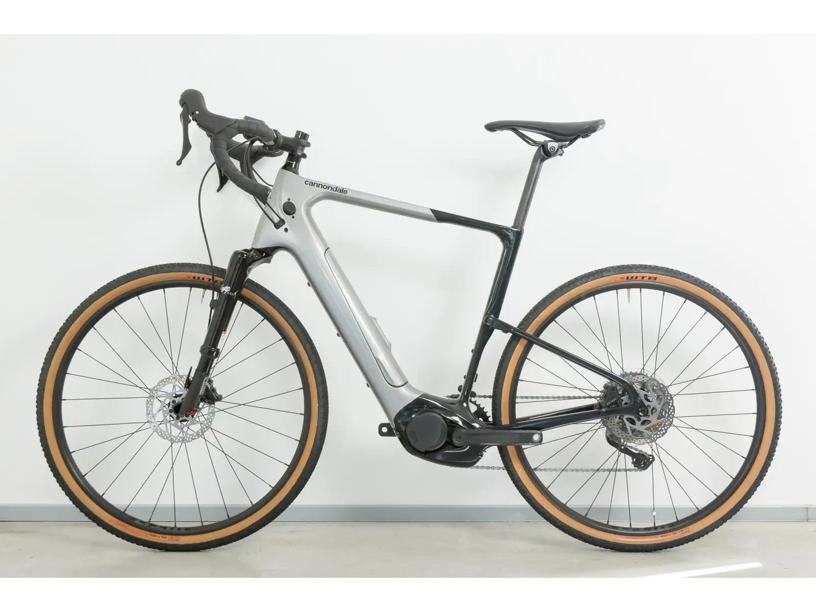 Cannondale Topstone NEO Carbon Lefty 3 GRY Gravel E-Bike Größe L GEPRÜFT