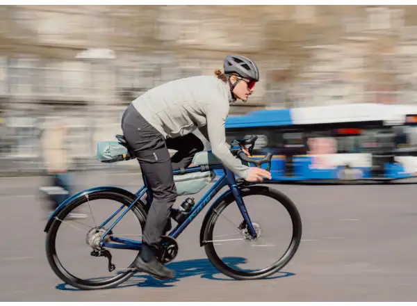 CX/Travel Isaac Kaon Saphire Blue 105 Di2 S