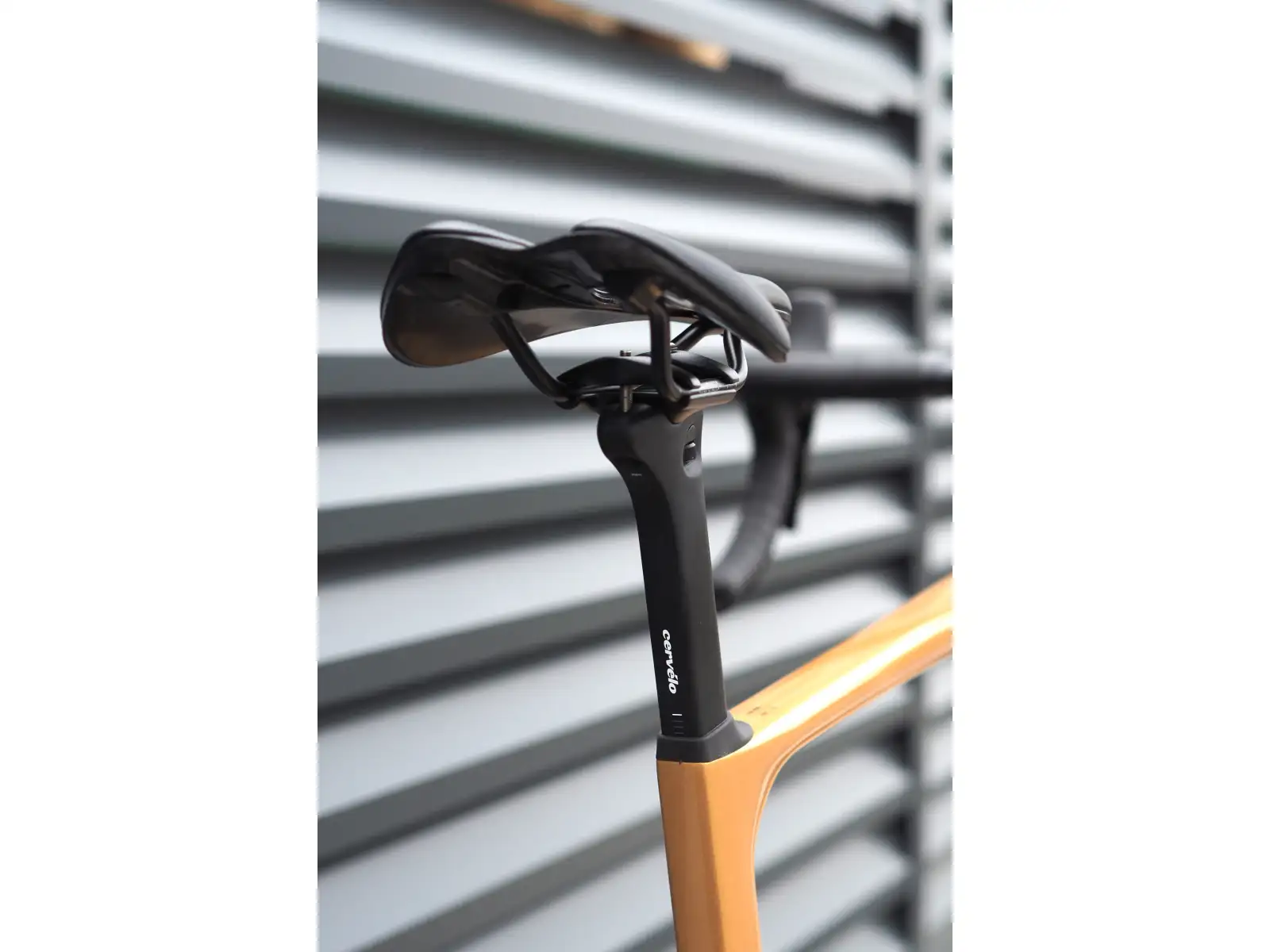 Cervélo Soloist Force eTap AXS Rennrad Goldstaub
